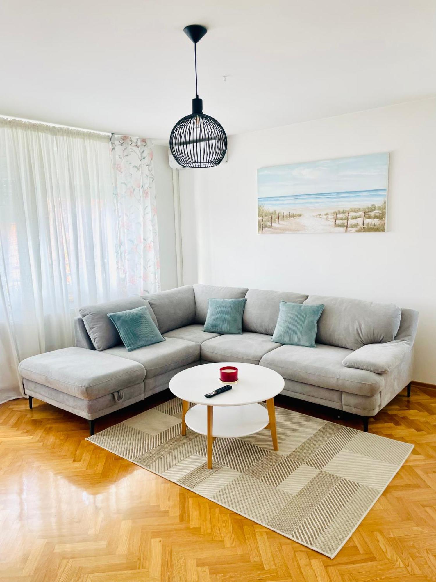 Apartman Bago Deluxe Near Zagreb Airport Velika Gorica Dış mekan fotoğraf